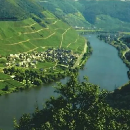 Altes Winzerhaus In By Interhome Casa de Férias