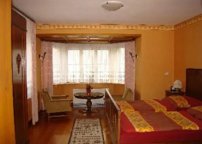 Altes Winzerhaus In By Interhome Сasa de vacaciones Mesenich